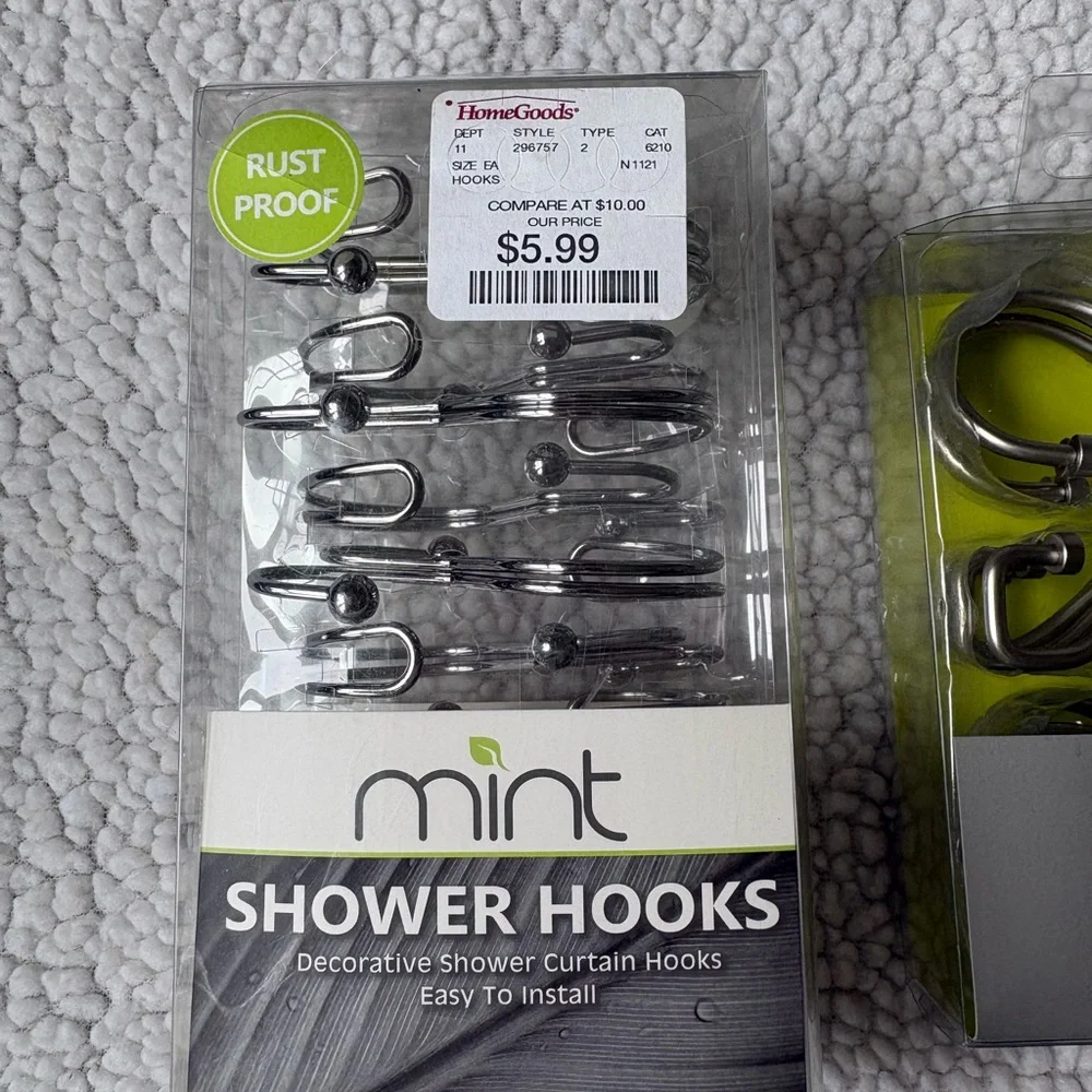 Bundle of Shower Curtain Hooks -